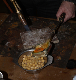 Gieten in kikkererwten